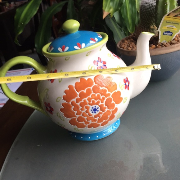 Dutch Wax Teapot - Picture 7 of 8